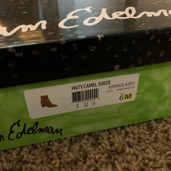 Sam Edelman Hilary Bootie - Picture 3 of 8